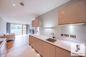 Photo 11- click for photo gallery